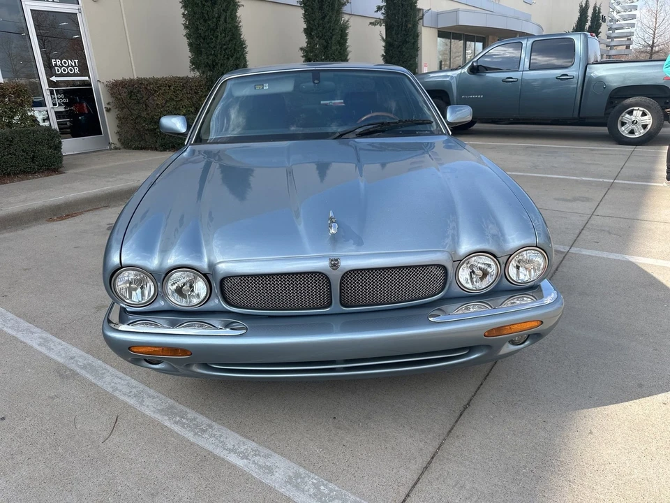 2003 Jaguar X308 XJR - Image 2 of 8