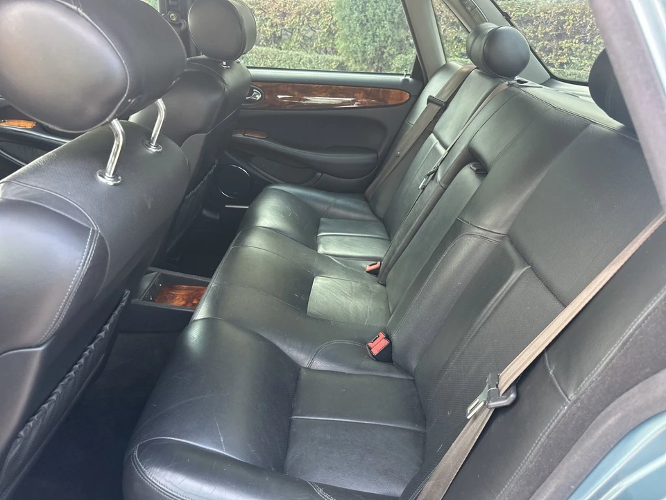 2003 Jaguar X308 XJR - Image 7 of 8