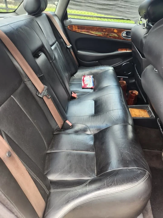 2003 Jaguar X308 XJR - Image 3 of 10
