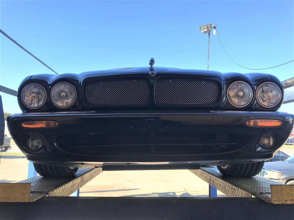 2003 Jaguar X308 XJR - Image 14 of 31