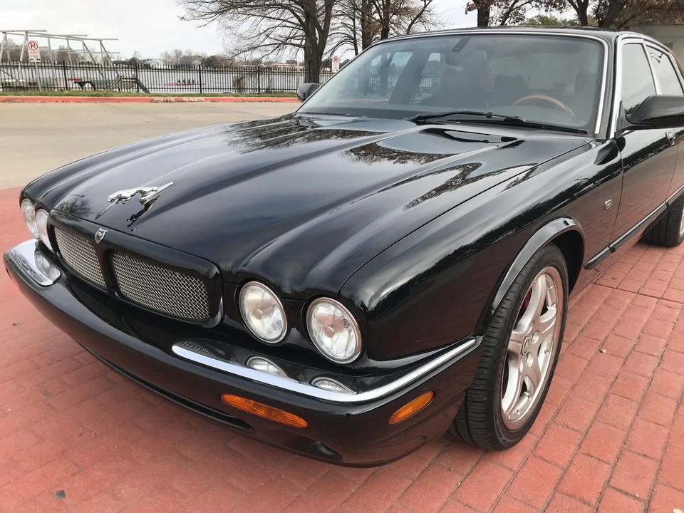 2003 Jaguar X308 XJR - Image 11 of 31