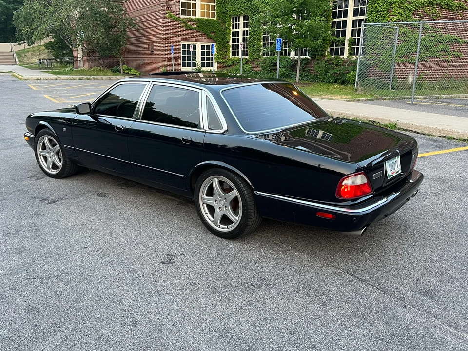 2003 Jaguar X308 XJR - Image 13 of 31