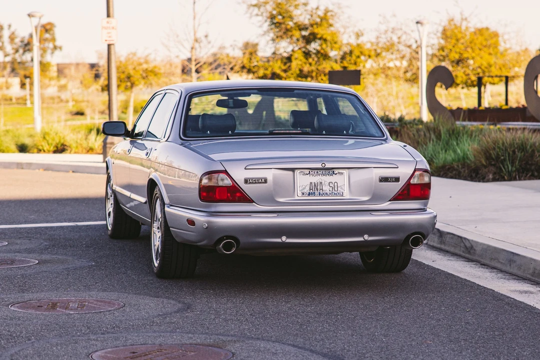 2003 Jaguar X308 XJR - Image 23 of 31