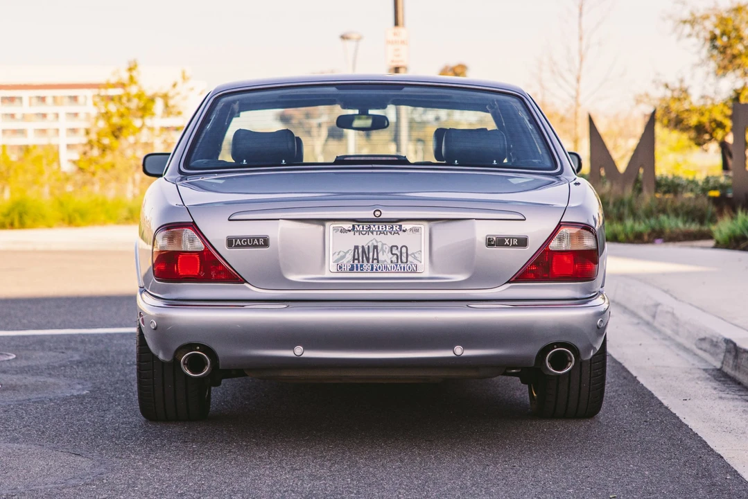 2003 Jaguar X308 XJR - Image 21 of 31