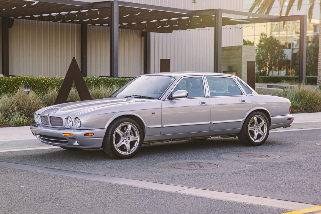 2003 Jaguar X308 XJR - Image 6 of 31