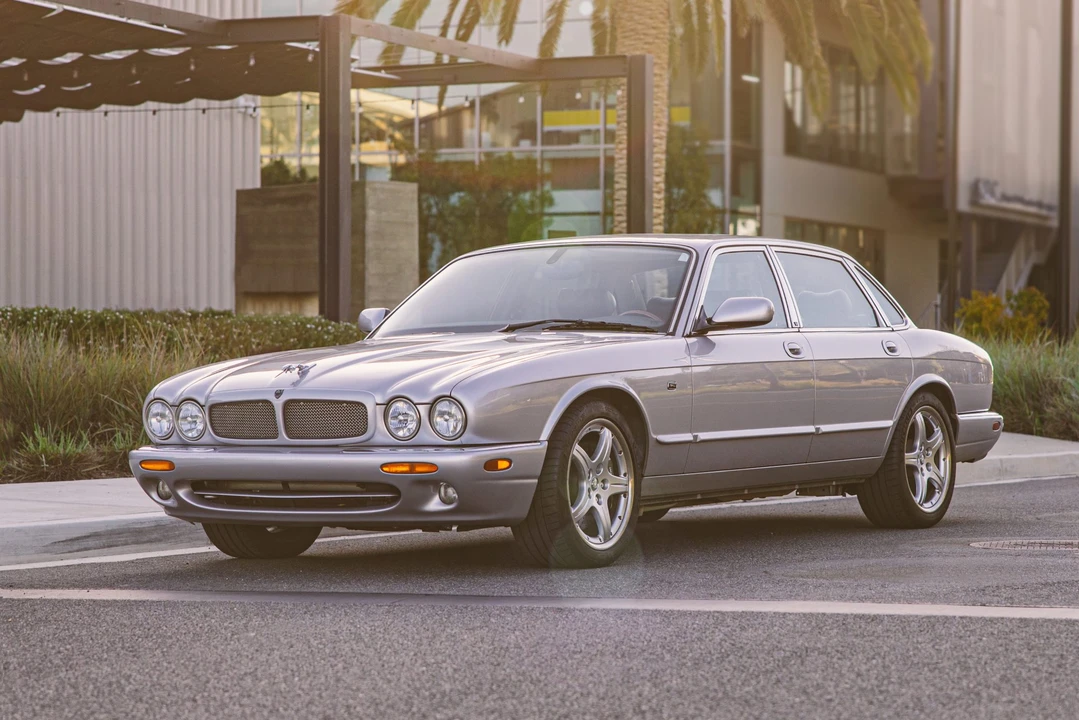 2003 Jaguar X308 XJR - Image 8 of 31