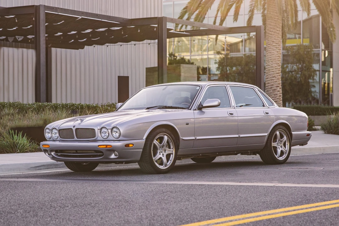 2003 Jaguar X308 XJR - Image 7 of 31