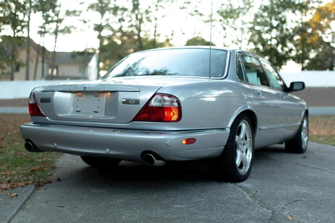2003 Jaguar X308 XJR - Image 4 of 24