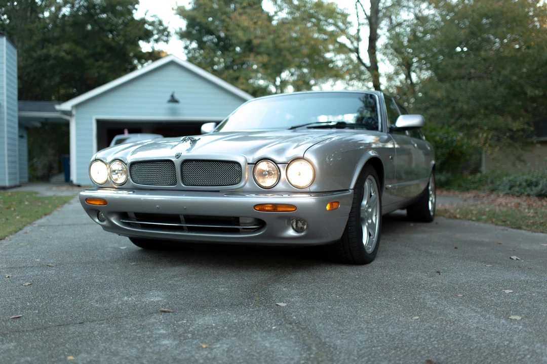 2003 Jaguar X308 XJR - Image 7 of 24