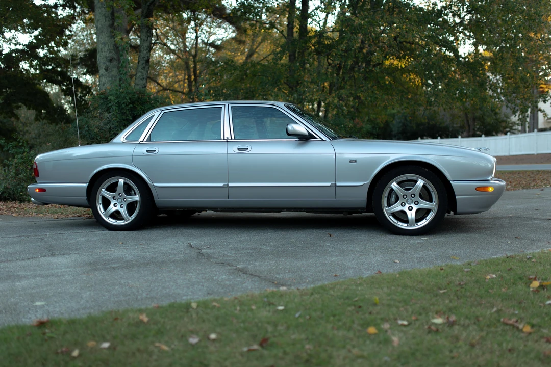 2003 Jaguar X308 XJR - Image 13 of 24