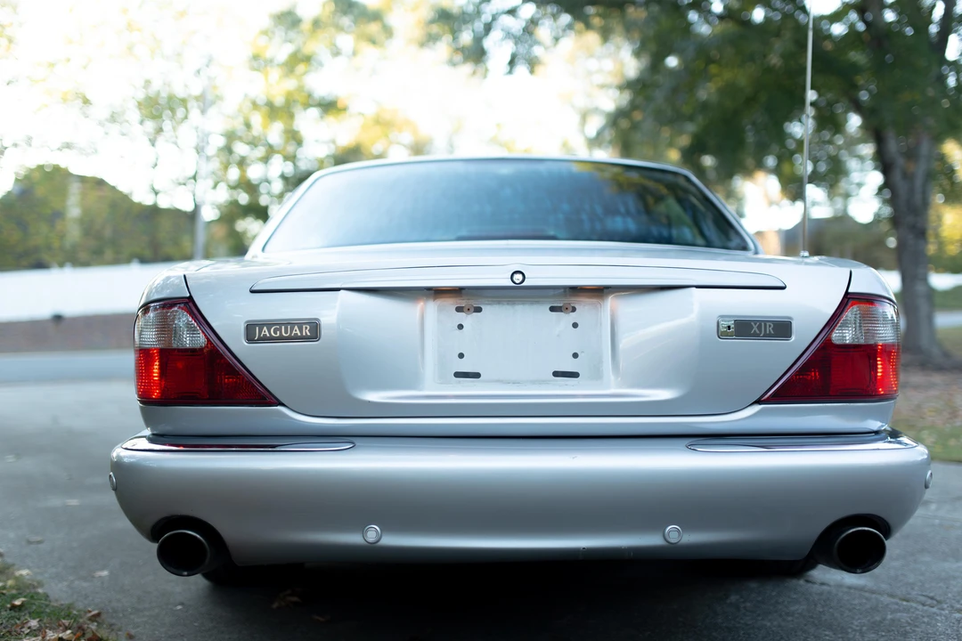 2003 Jaguar X308 XJR - Image 9 of 24