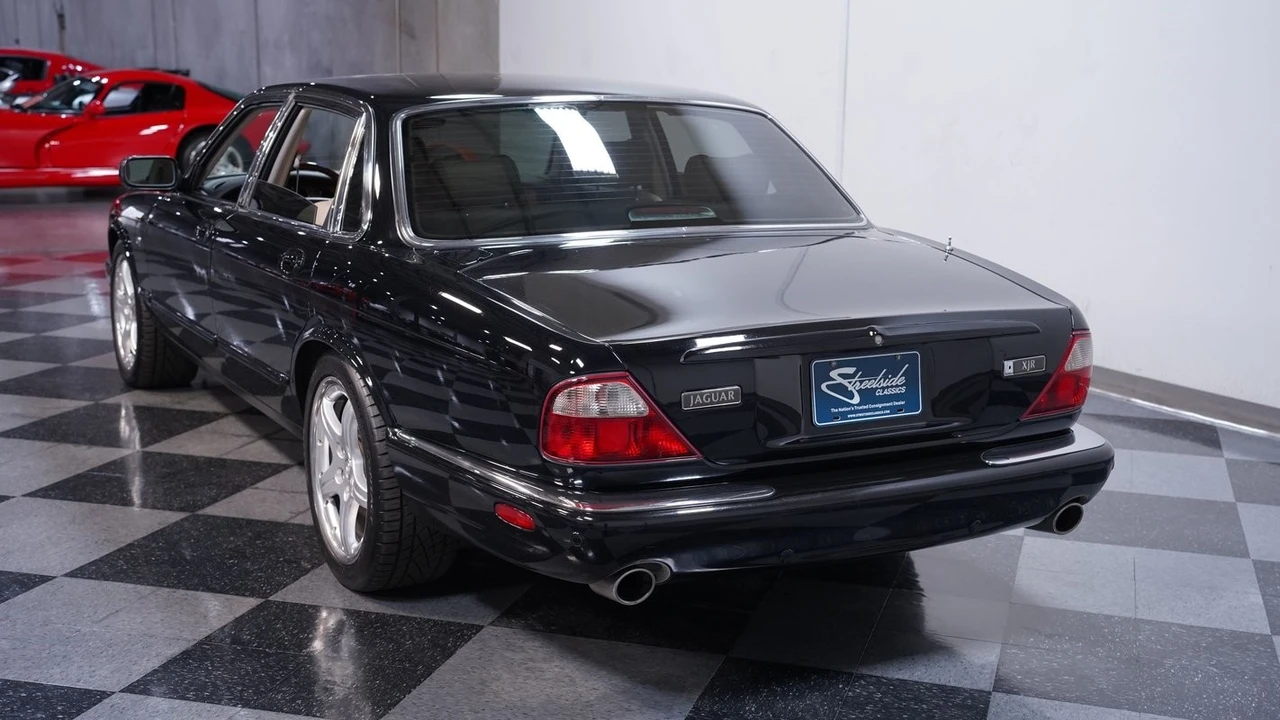 2003 Jaguar X308 XJR - Image 9 of 21