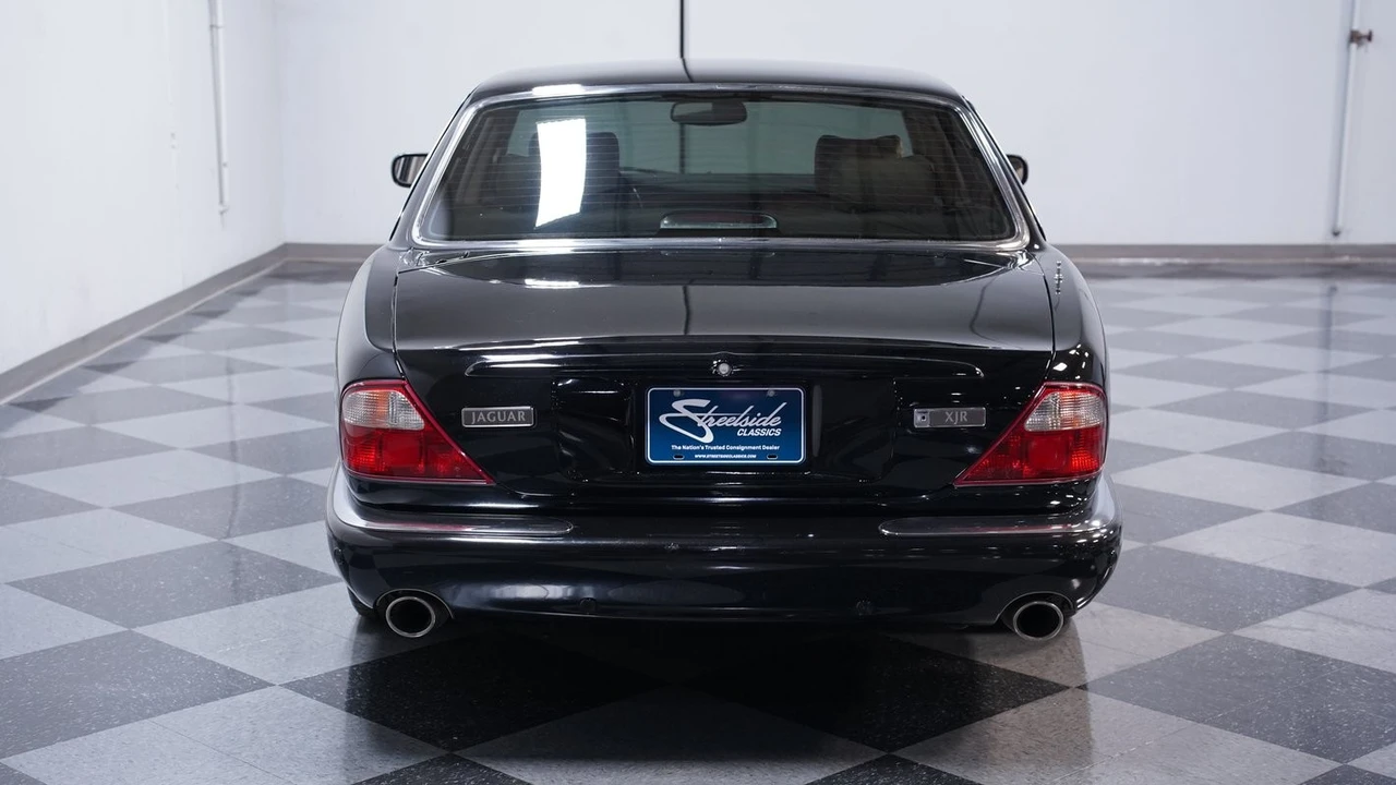 2003 Jaguar X308 XJR - Image 9 of 12