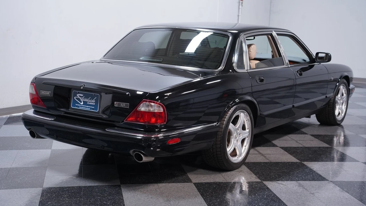2003 Jaguar X308 XJR - Image 10 of 12