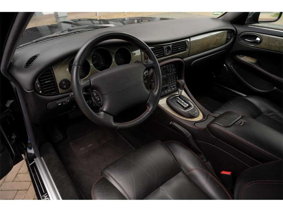 2003 Jaguar X308 XJR - Image 6 of 11