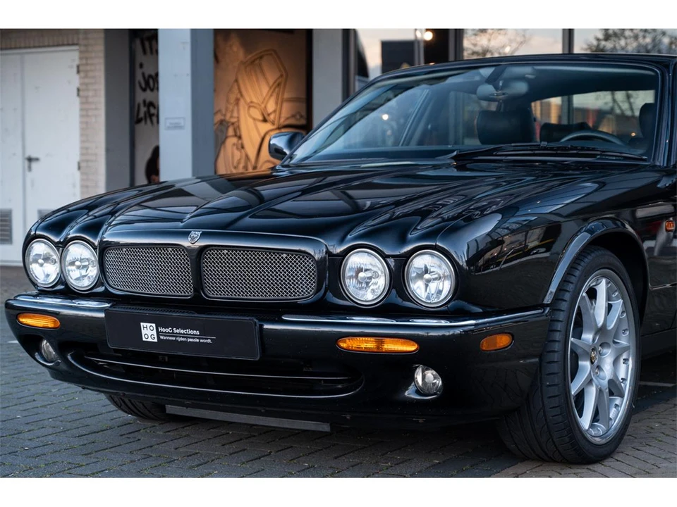 2003 Jaguar X308 XJR - Image 2 of 11