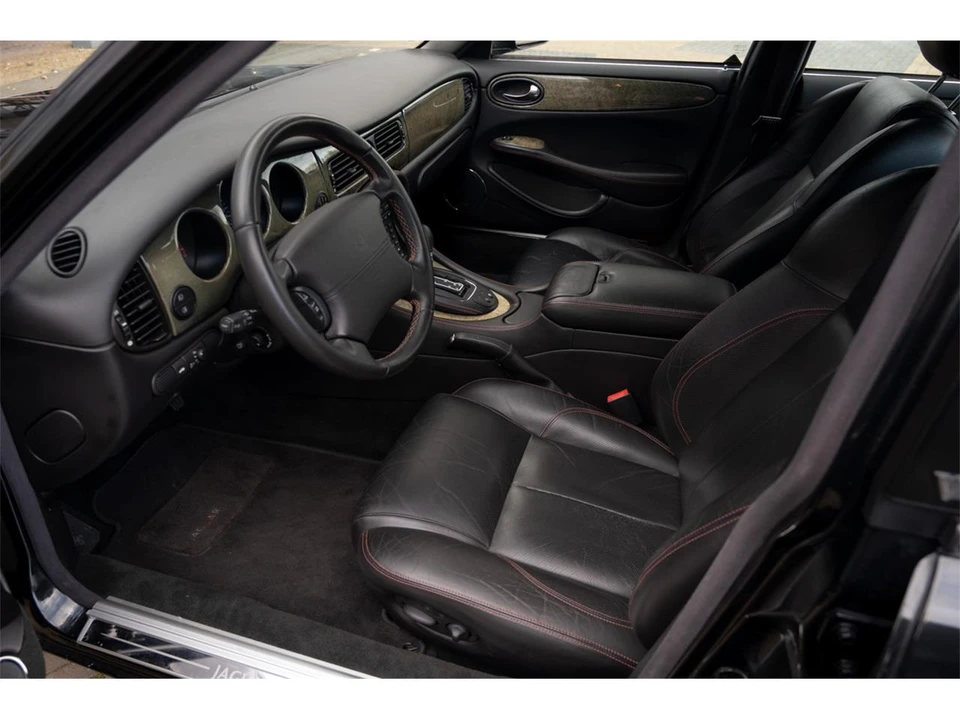 2003 Jaguar X308 XJR - Image 7 of 11