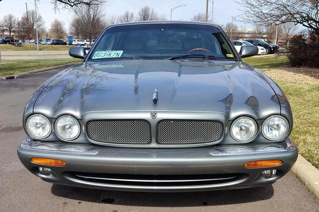 2003 Jaguar X308 XJR - Image 2 of 31