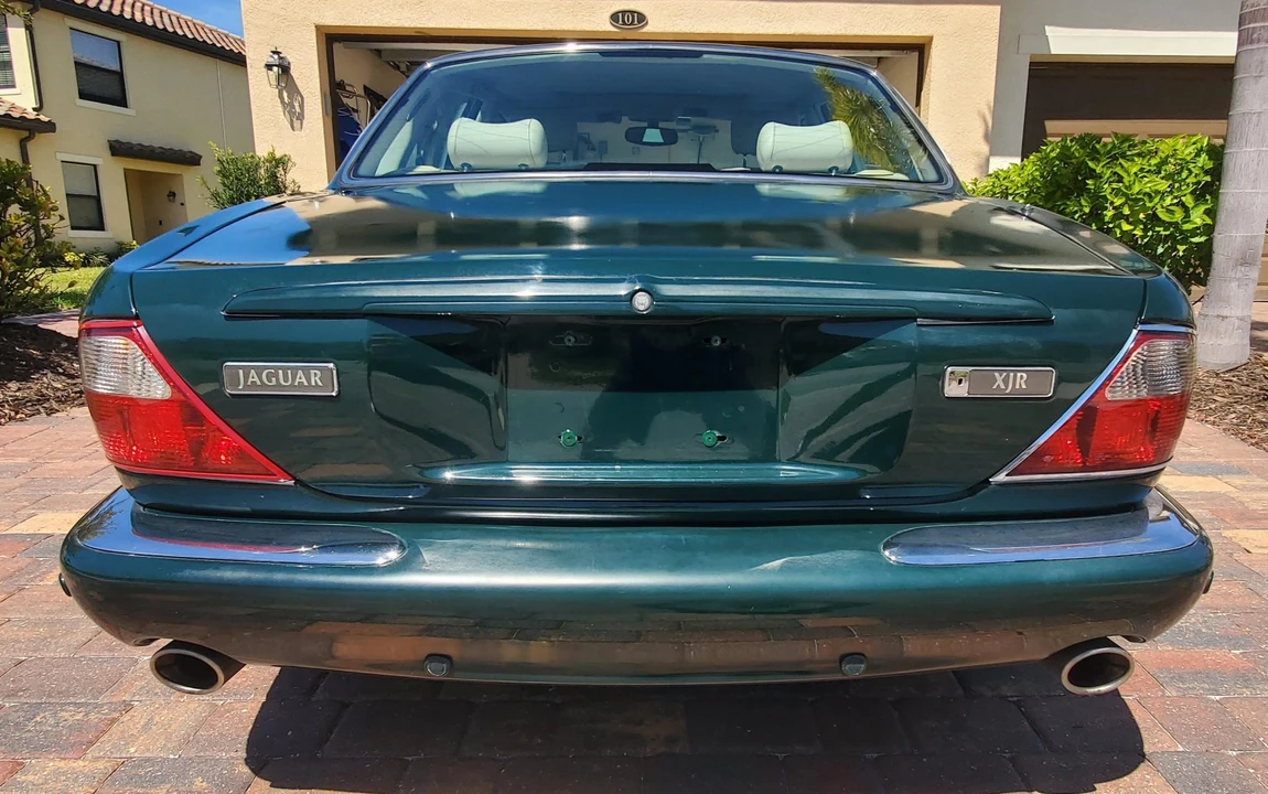 2003 Jaguar X308 XJR - Image 8 of 31