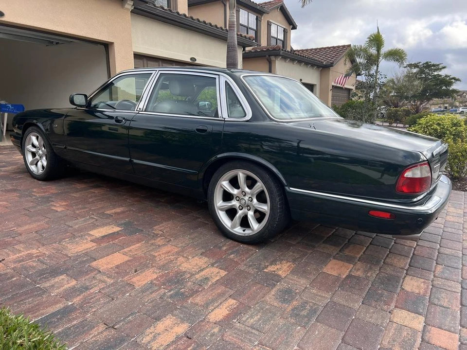 2003 Jaguar X308 XJR - Image 11 of 31