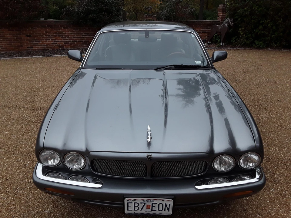 2003 Jaguar X308 XJR - Image 2 of 31