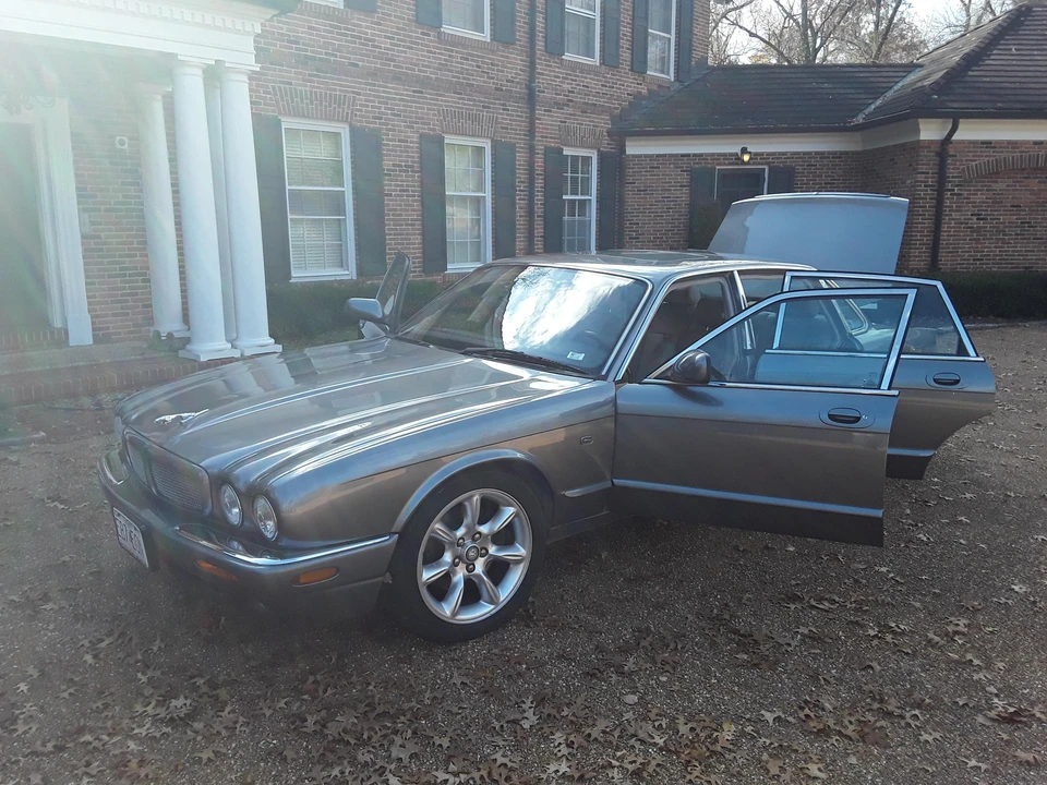 2003 Jaguar X308 XJR - Image 11 of 31