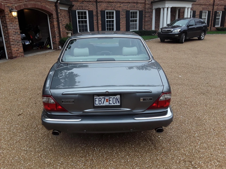 2003 Jaguar X308 XJR - Image 15 of 31