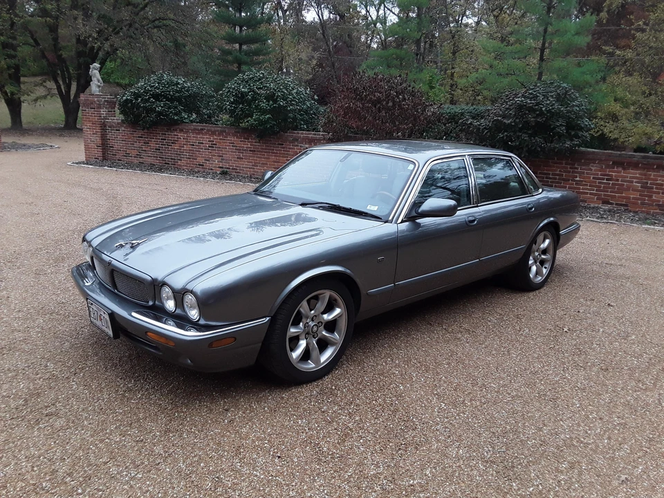 2003 Jaguar X308 XJR - Image 10 of 31