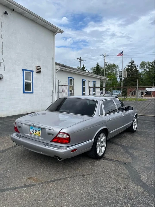 2003 Jaguar X308 XJR - Image 2 of 7