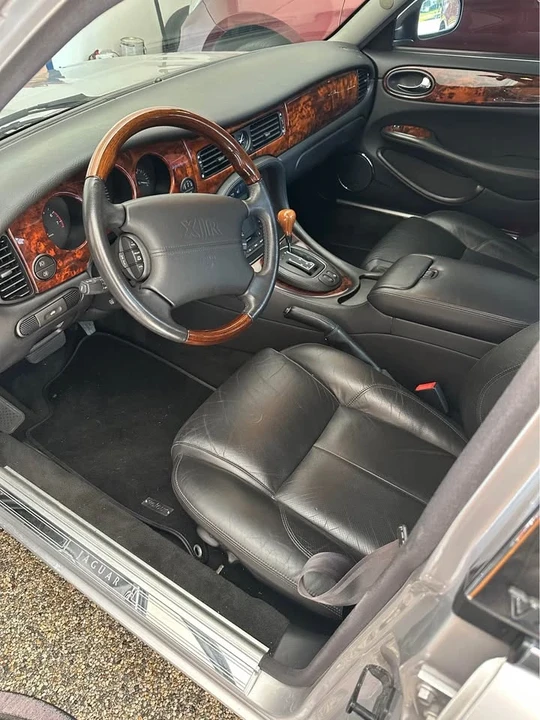 2003 Jaguar X308 XJR - Image 3 of 7
