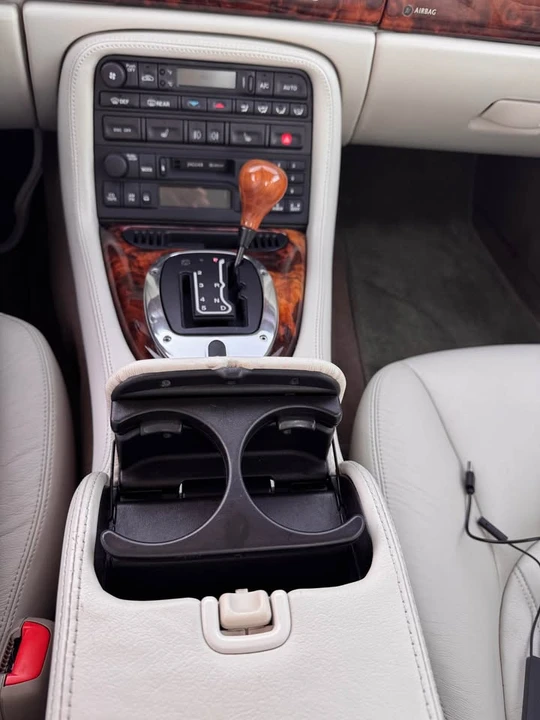 2003 Jaguar X100 XK8 - Image 17 of 20