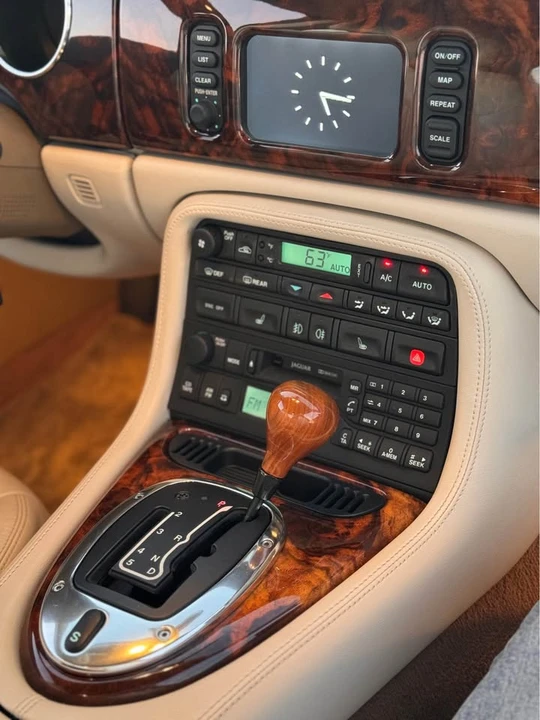2003 Jaguar X100 XK8 - Image 8 of 20