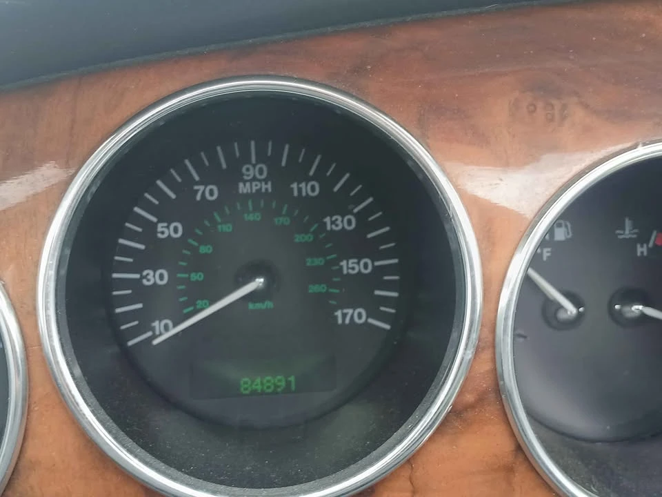 2003 Jaguar X100 XK8 - Image 5 of 12