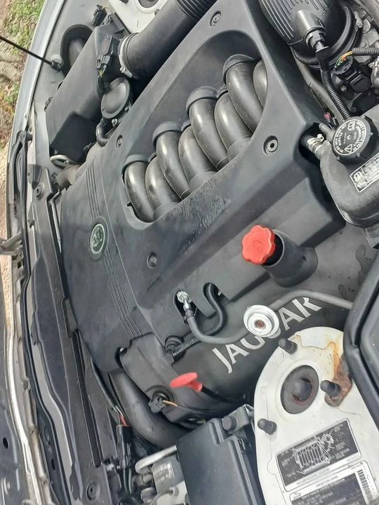 2003 Jaguar X100 XK8 - Image 9 of 12