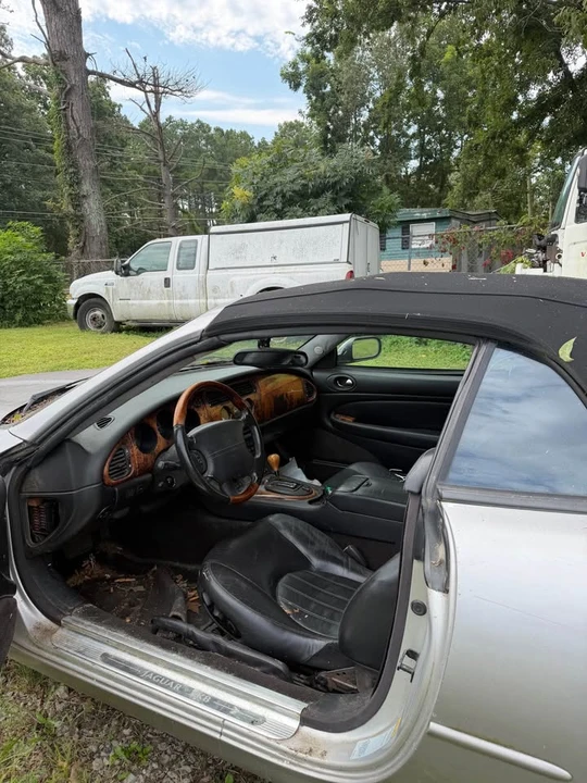 2003 Jaguar X100 XK8 - Image 2 of 2