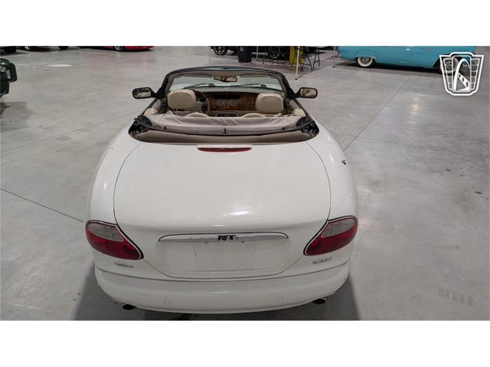2003 Jaguar X100 XK8 - Image 11 of 31