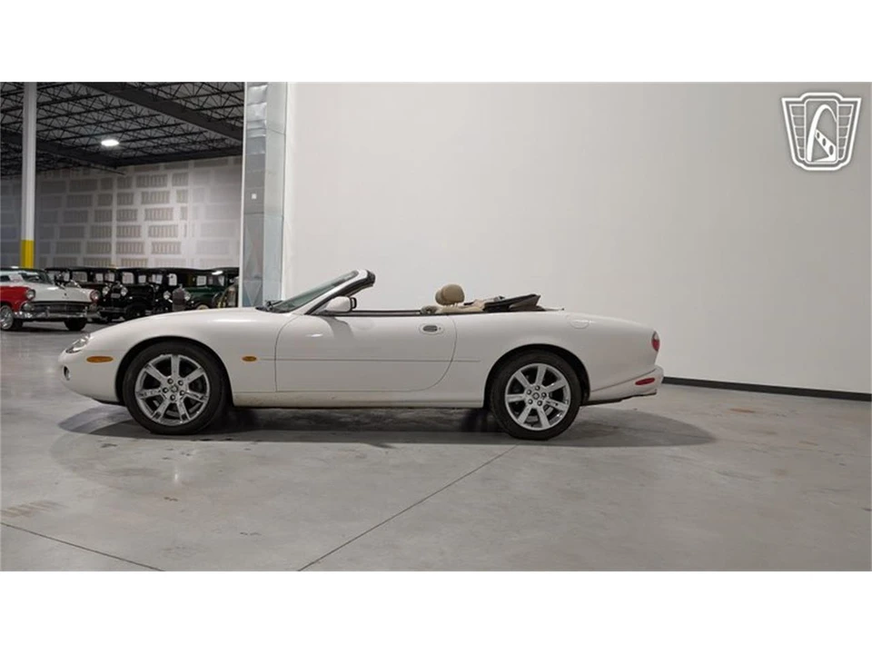 2003 Jaguar X100 XK8 - Image 6 of 31