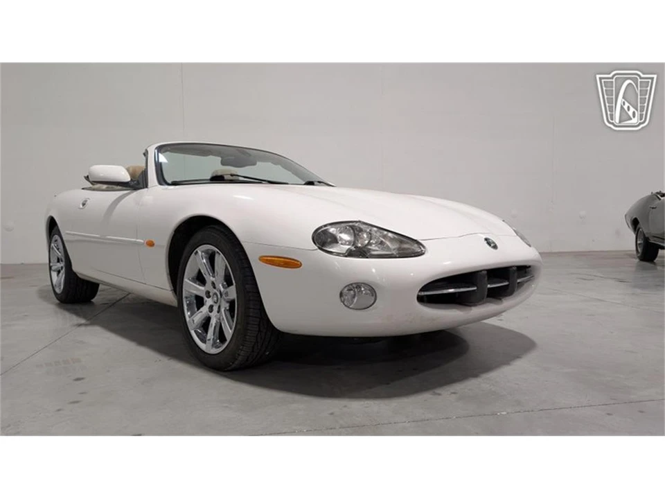 2003 Jaguar X100 XK8 - Image 21 of 31