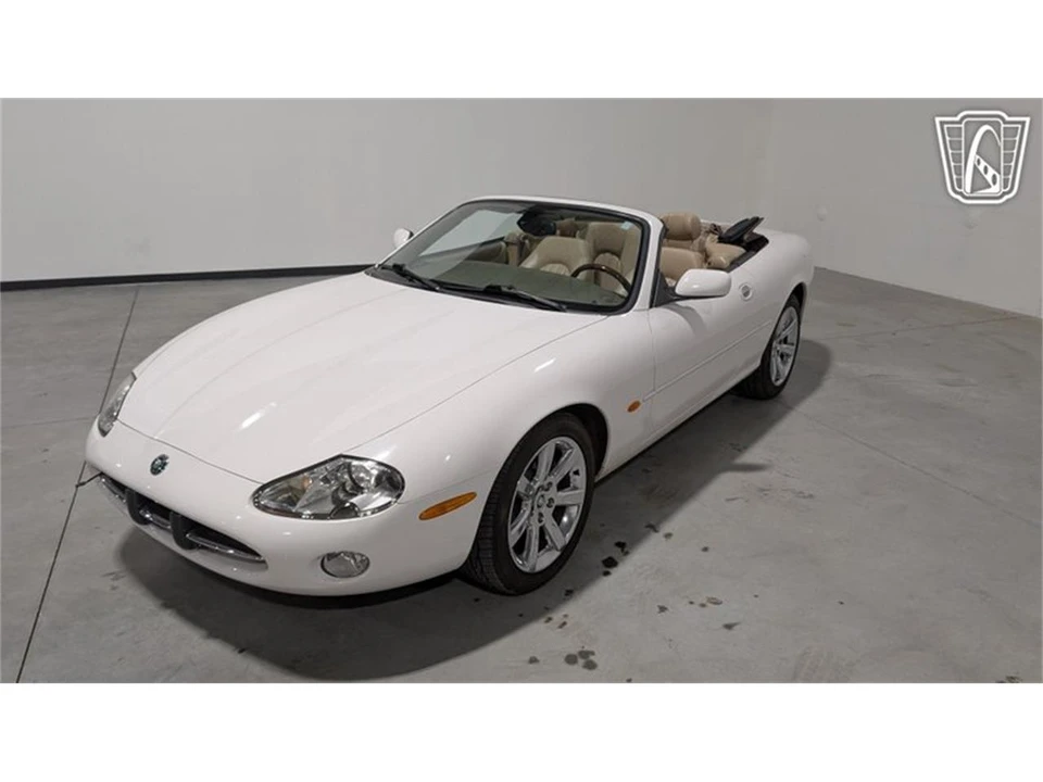 2003 Jaguar X100 XK8 - Image 2 of 31