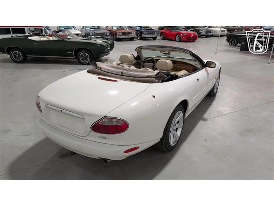 2003 Jaguar X100 XK8 - Image 14 of 31