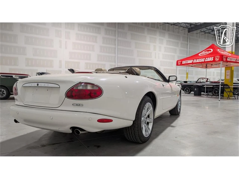 2003 Jaguar X100 XK8 - Image 15 of 31