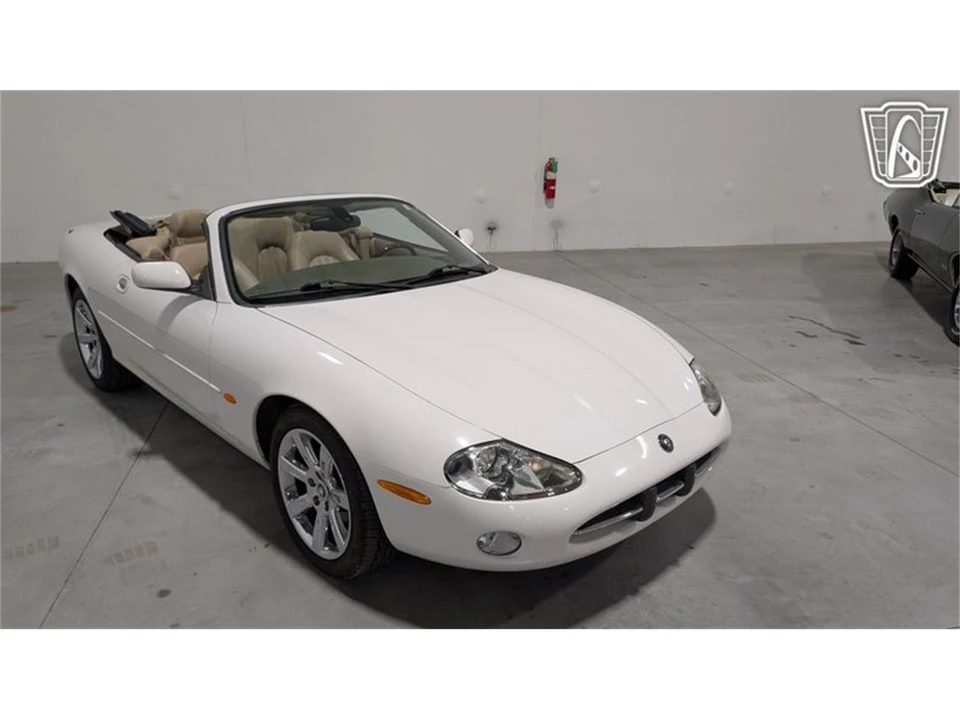 2003 Jaguar X100 XK8 - Image 20 of 31