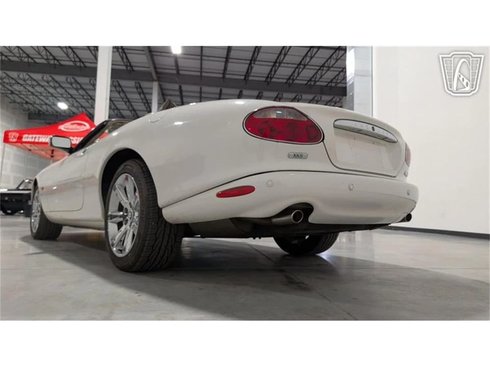 2003 Jaguar X100 XK8 - Image 10 of 31