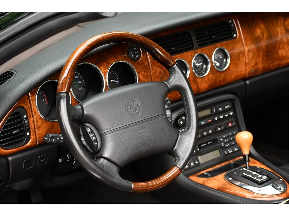 2003 Jaguar X100 XK8 - Image 4 of 4