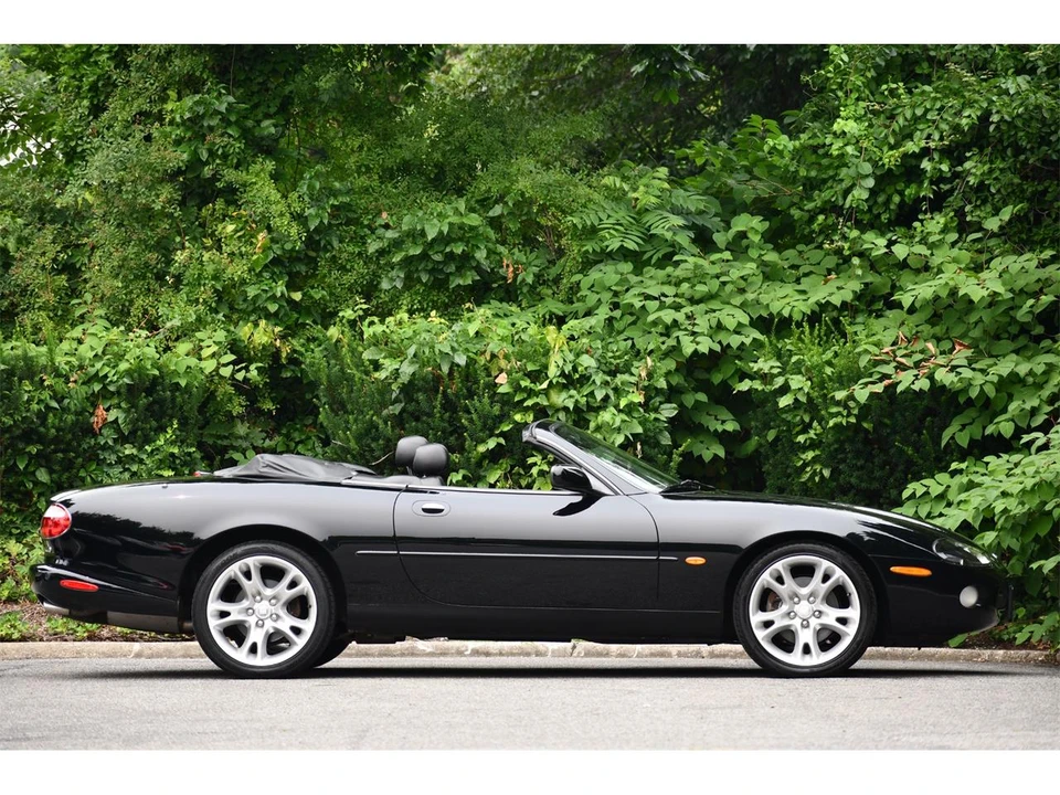 2003 Jaguar X100 XK8 - Image 2 of 4