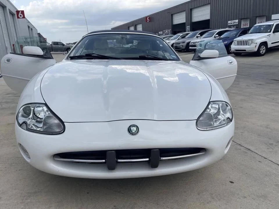 2003 Jaguar X100 XK8 - Image 8 of 18