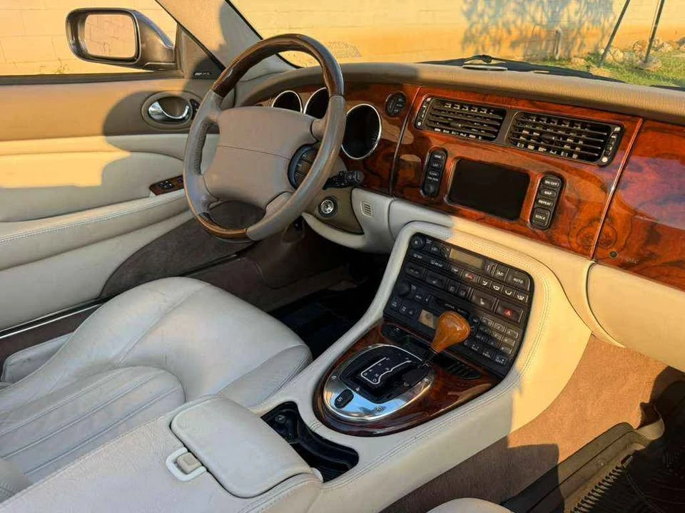 2003 Jaguar X100 XK8 - Image 12 of 20