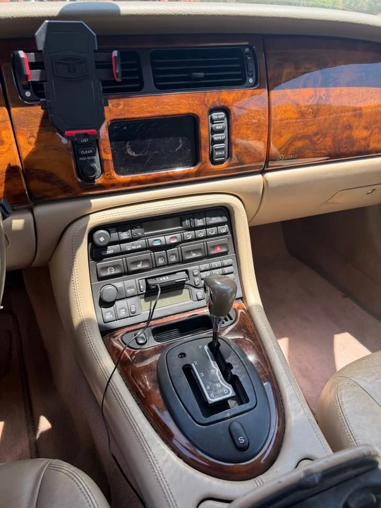 2003 Jaguar X100 XKR - Image 6 of 11