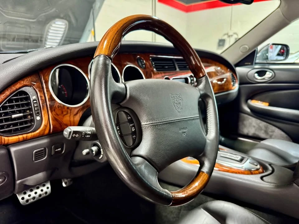 2003 Jaguar X100 XKR - Image 8 of 17