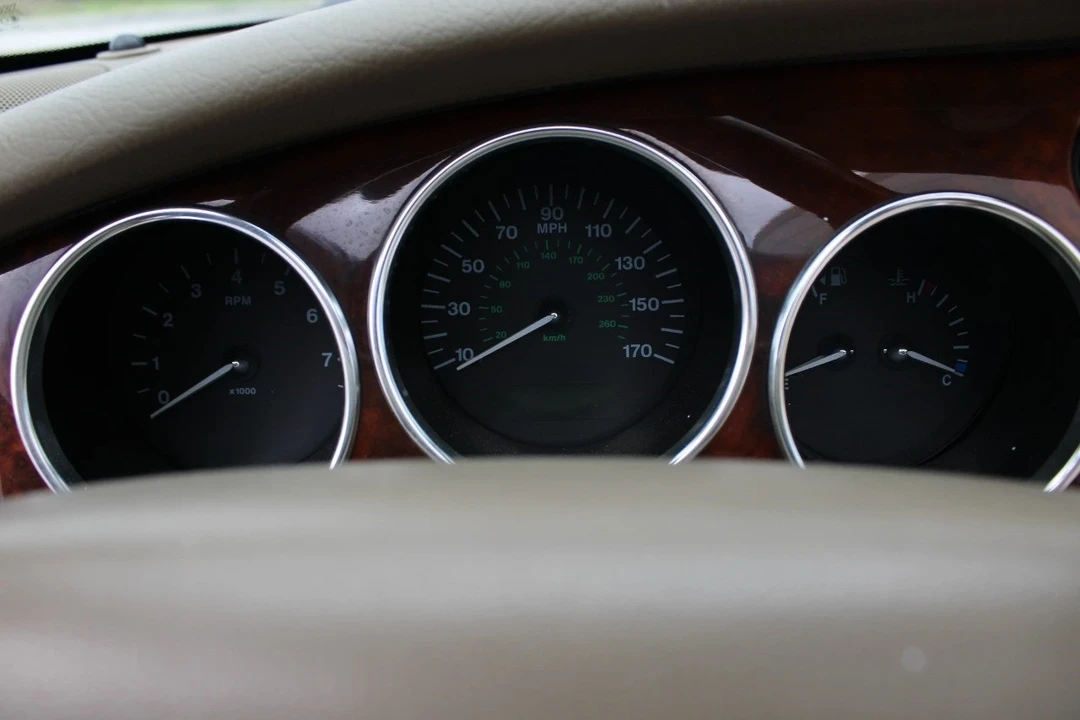 2003 Jaguar X100 XK8 - Image 10 of 21